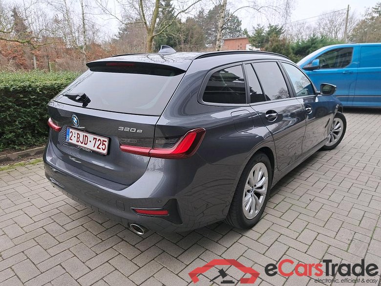 BMW - BMW 3 TOURING 320e 204PK Business Edition With Sport Seats * HYBRID * #2