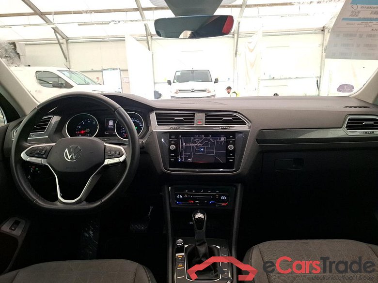 VOLKSWAGEN Tiguan / 2020 / 5P / SUV 1.5 TSI 150 DSG7 LIFE BUSI #5