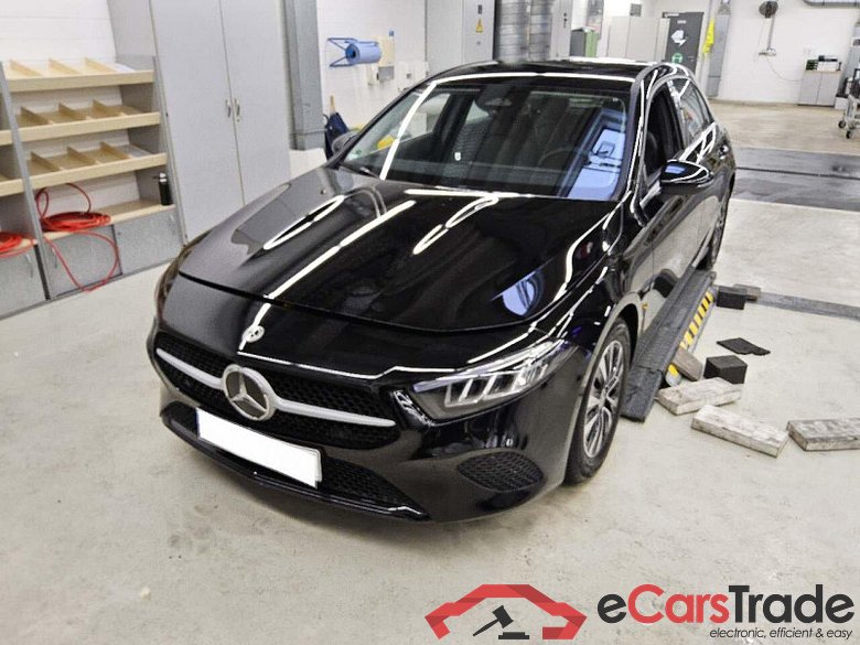 Mercedes-Benz A (BM 177)(03.2018->) DE - LimS5 A 180 EU6e, (EURO 6e), (Facelift) 2024 - 2026
