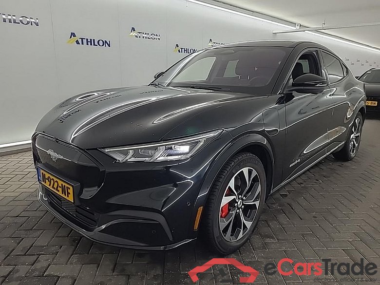 FORD Mustang Mach-E 75kWh AWD auto 5D 198kW