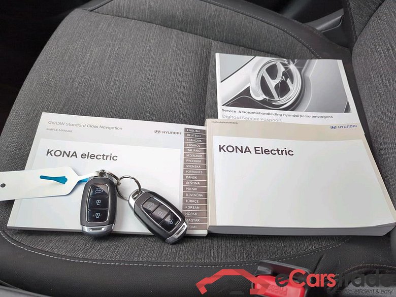 Hyundai KONA Comfort Smart Electric 64 kWh 5d #4