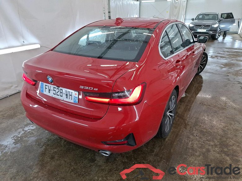 BMW Série 3 Berline / 2018 / 4P / Berline 330e 292ch Business Design BVA8 Hybride #3