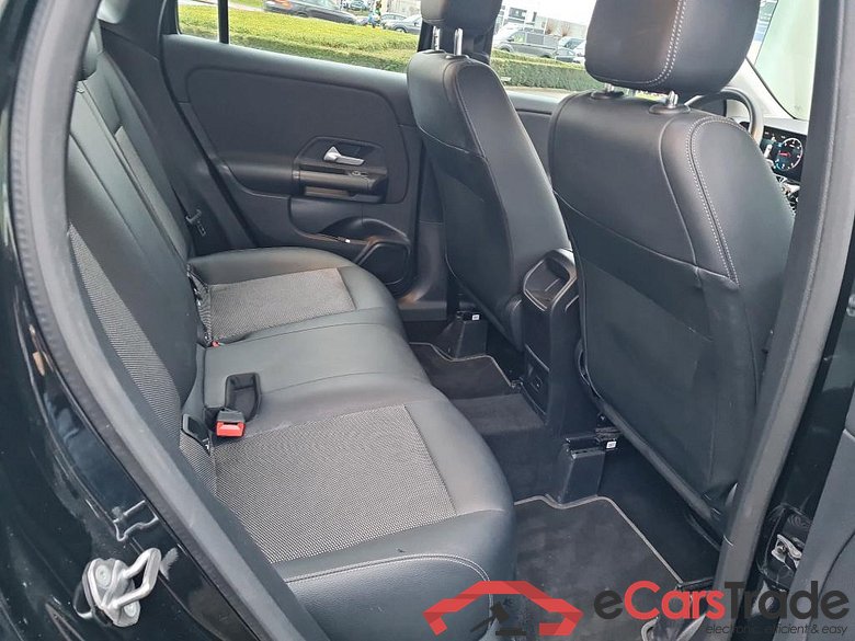 MERCEDES-BENZ GLA - Klasse 2.0 GLA 180 D DCT BUSINESS SOLUTION ESS #6