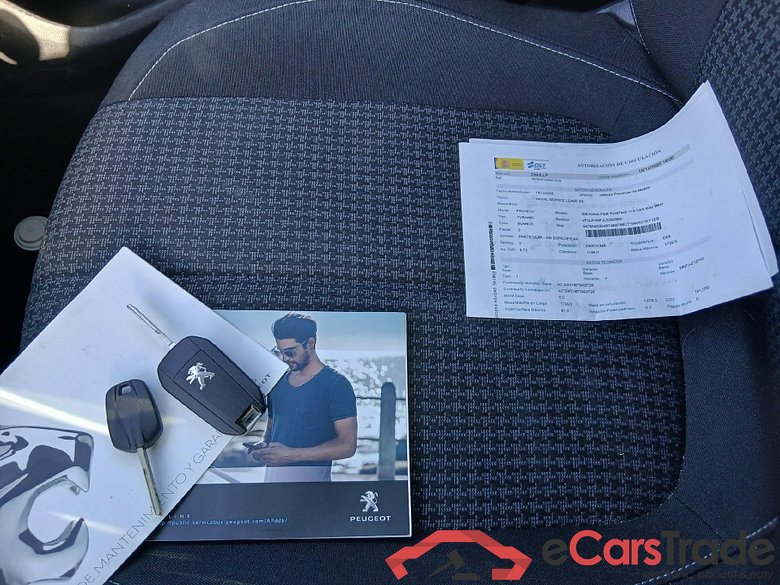 PEUGEOT 308 / 2017 / 5P / berlina con portón 5p Active Pack PureTech 110 S&S (AC) #5