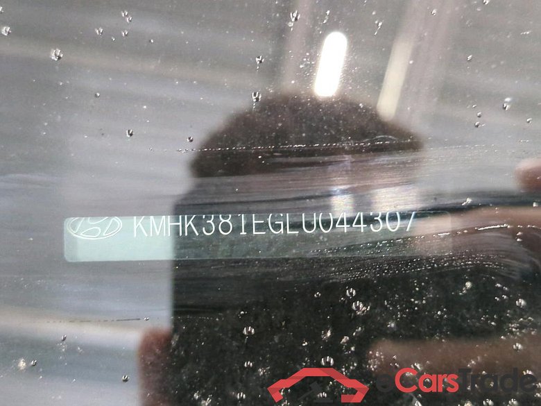 Hyundai KONA 1.6 GDI HEV Fashion 5d #6