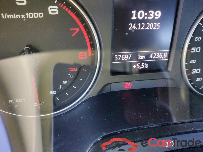 AUDI Q2 / 2016 / 5P / todoterreno Design 30 TFSI 85kW (116CV) #5