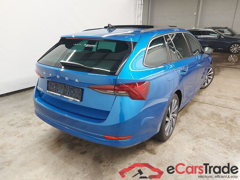 Skoda Octavia Combi 1.5 TSI 110kW DSG7 Clever+ 5d #2