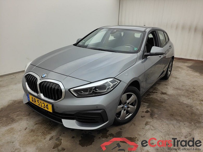 BMW 1 HATCH DIESEL - 2019 118 dA 150hp (EU6AP) 5d #1