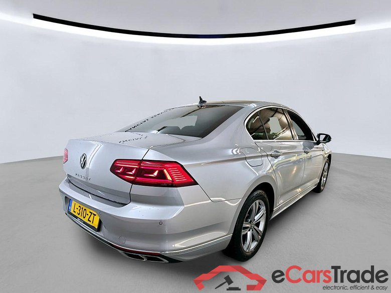 VOLKSWAGEN PASSAT 110 kW #5