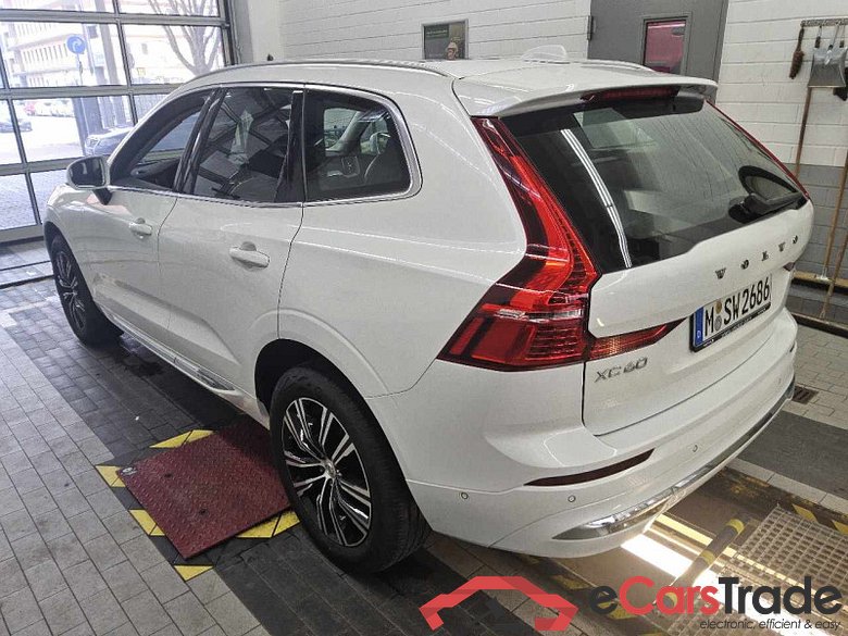 Volvo XC60 (03.2017->) DE - SUV5 B5 (Benzin) 2WD EU6d, Inscription Mild-Hybrid (EURO 6d), (Facelift) 20 #4