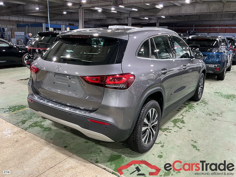 MERCEDES-BENZ CLASS GLA DIESEL (H247) GLA 180 d Business Solution #4