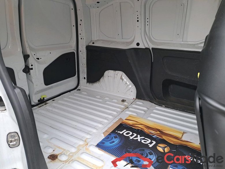 PEUGEOT Partner / 2018 / 4P / furgón derivado de turismo Premium Standard 600kg BlueHDi 73kW #6