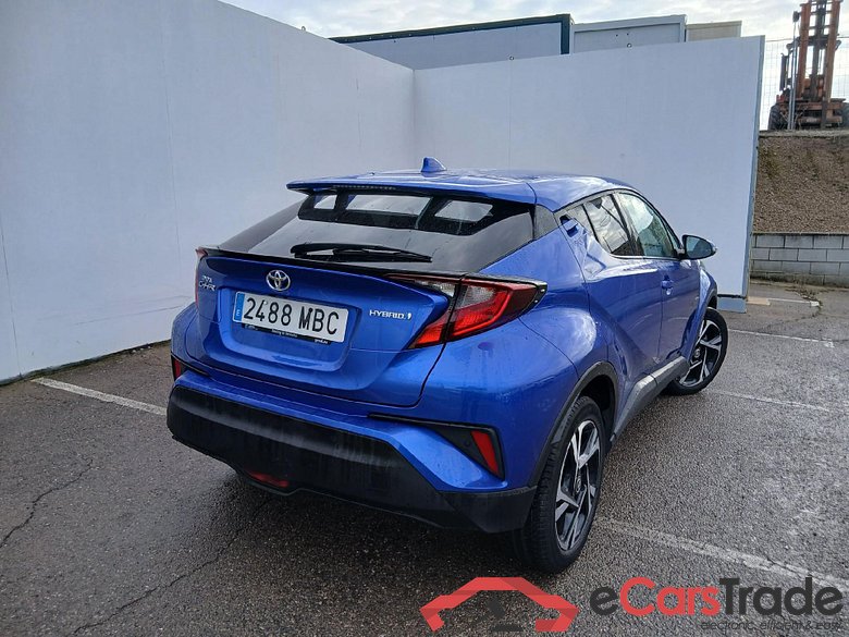 TOYOTA C-HR / 2019 / 5P / todoterreno 1.8 125H Advance #2
