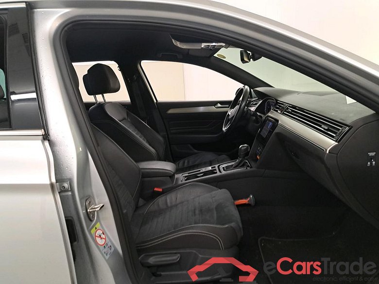 Volkswagen Passat Variant 2.0 TDI 140kW 7-DSG R-Line Business+ 5d #3