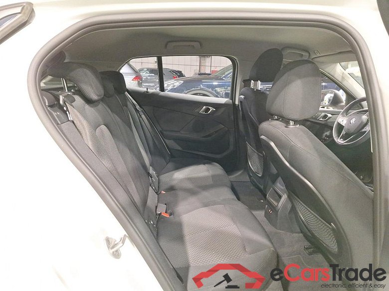 BMW 1 SERIES HATCH 1.5 116I (80KW) #6