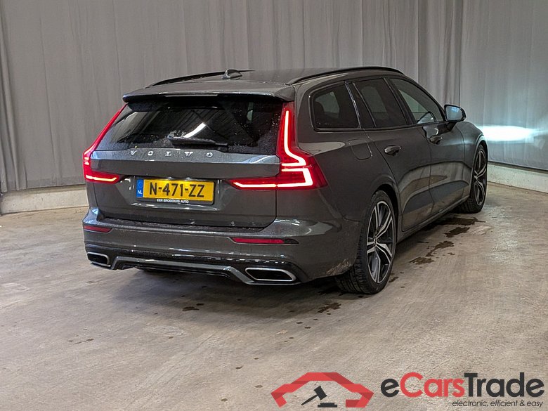 VOLVO V60 2.0 B4 R-Design #3