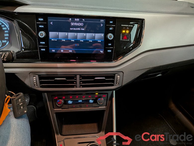 VOLKSWAGEN POLO 1.0 TSI Comf.l. Bus. #5