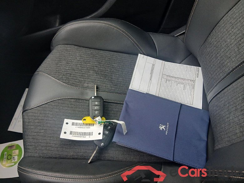 PEUGEOT 5008 / 2017 / 5P / todoterreno GT-Line BlueHDi 96kW (130CV) S&S EAT8 #5