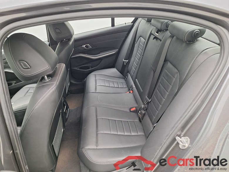 BMW, 3-serie '18, BMW 3 Reeks Berline 318dA (110 kW) 4d #4