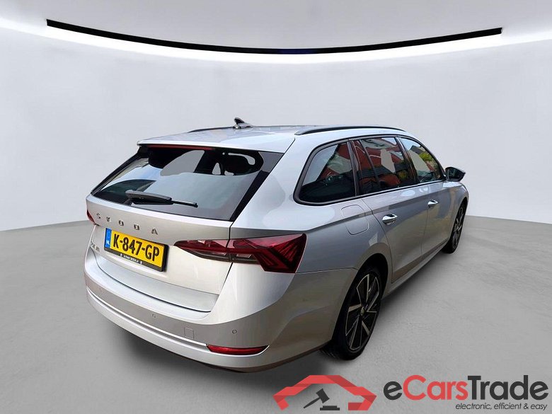 SKODA Octavia Combi 81 kW #6