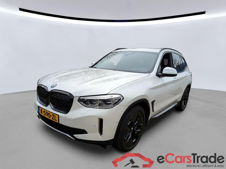 BMW iX3 210 kW
