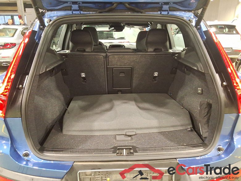 VOLVO XC40 1.5 T3 R-Design Geartronic #3