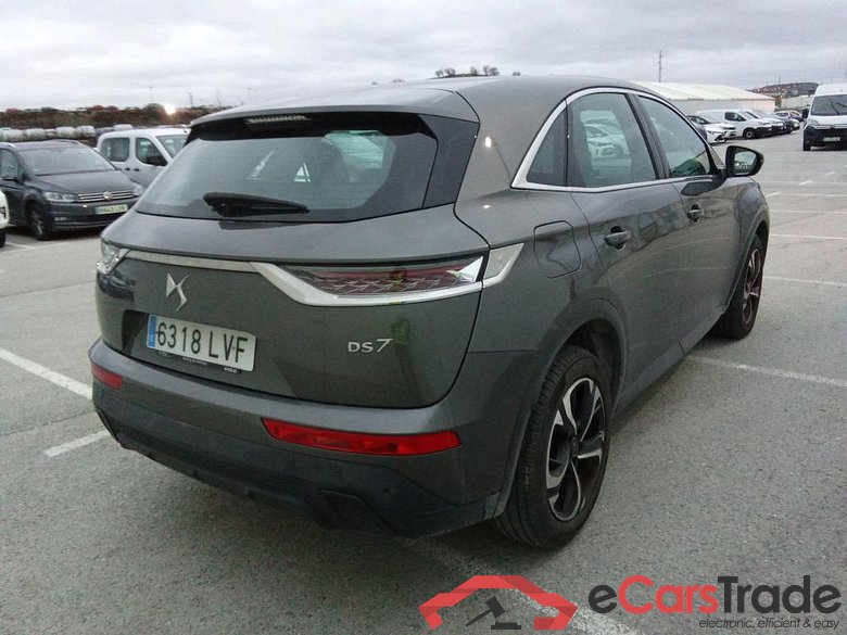 DS DS 7 Crossback / 2017 / 5P / todoterreno BlueHDi DE 96kW (130CV) Auto. CHIC (AC) #2