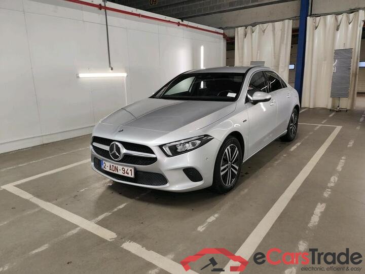 Mercedes A-Klasse Limousine A-Klasse Limousine A 250e Business Solution 160kW/218pk  4D/P Auto-8