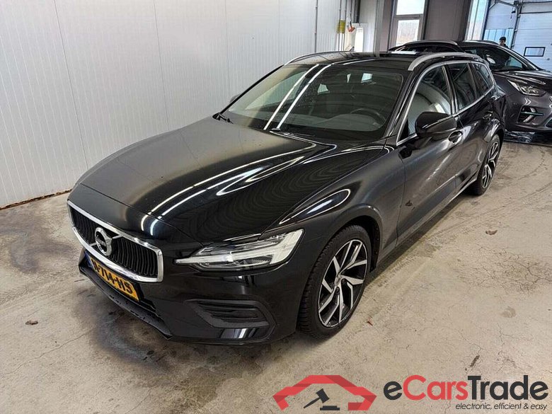 VOLVO V60 2.0 T4 Moment.Pro