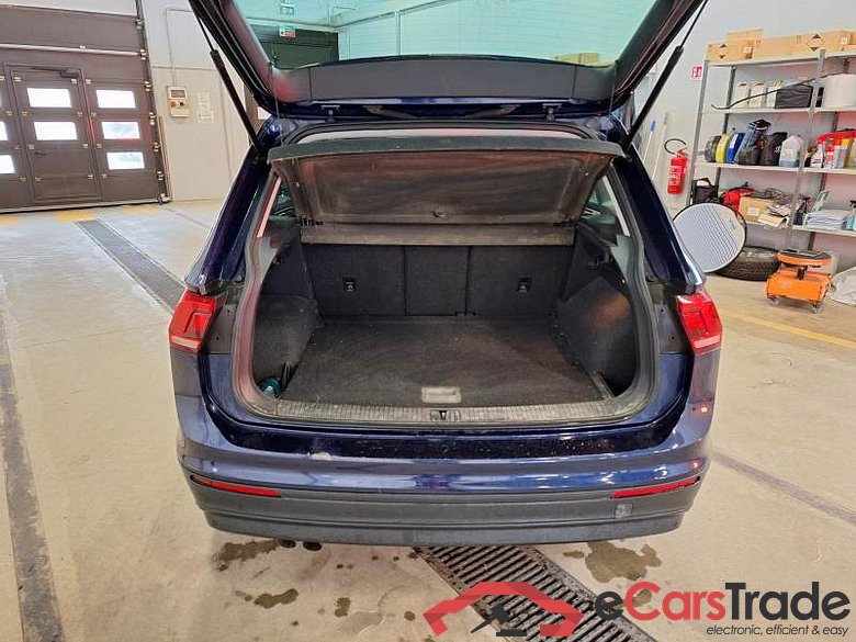 VOLKSWAGEN TIGUAN / 2016 / 5P / SUV 2.0 TDI SCR 110KW BUSINESS BMT DSG #5