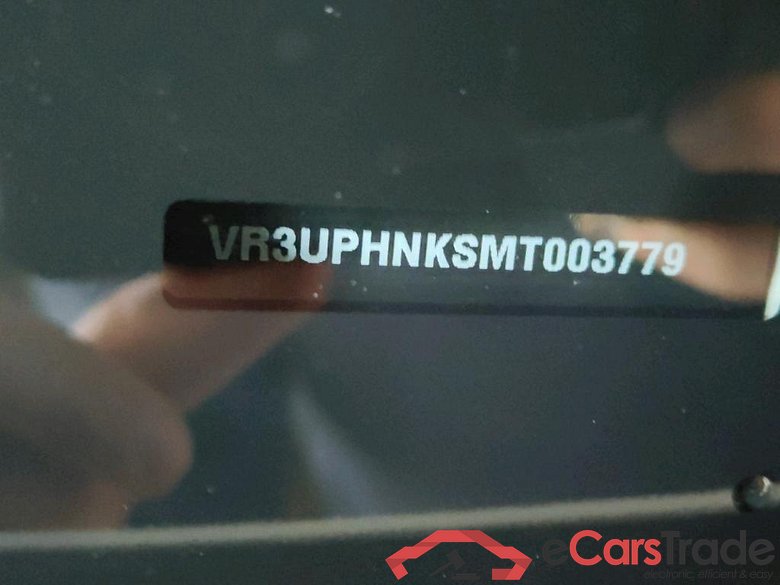 Peugeot 208 Blue Lease Allure 1.2 PureTech 100 EAT8 5d #6