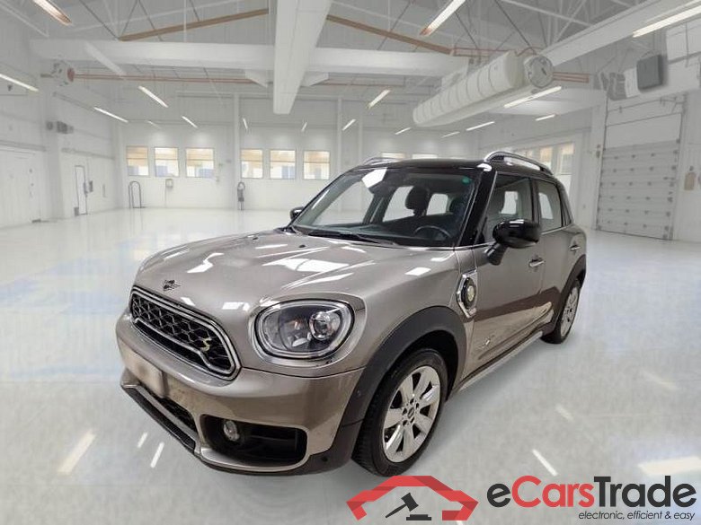MINI Countryman / 2016 / 5P / Berlina Cooper S E ALL4 Business autom. #1