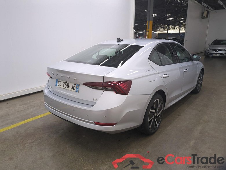 SKODA Octavia / 2020 / 5P / Berline 1.4 TSI PHEV iV 204 DSG6e Business #3