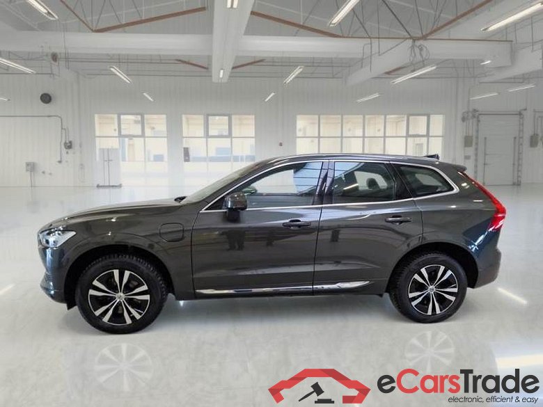 Volvo XC60 2.0 T6 Plug-In Hybrid Inscription 4WD Aut. Pano LED-Xenon Virtual ACC Navi KeylessGo Klima PDC ... #4