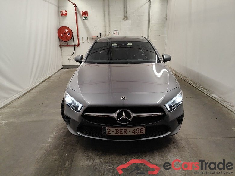 Mercedes-Benz A-Klasse Limousine A 250e Business Solution 4d #5