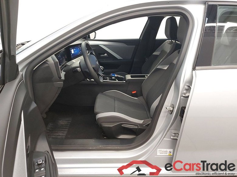 Opel Astra Sports Tourer 1.2 Turbo 81kW S/S Edition 5d #3