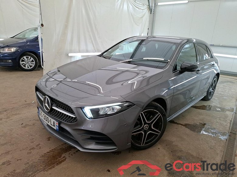 MERCEDESBENZ Classe A Compact  2018  5P  Berline A 250 e AMG Line 8GDCT