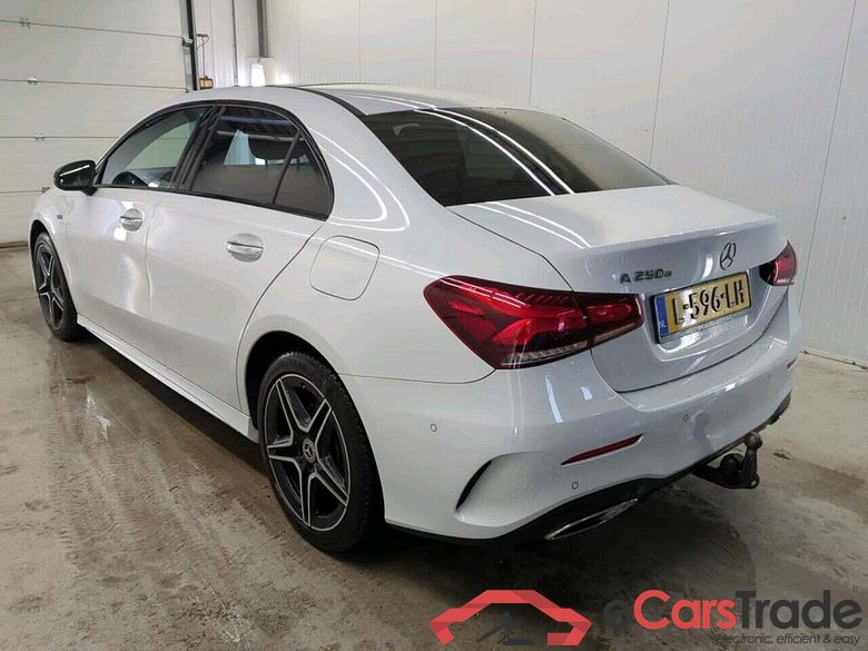 MERCEDES-BENZ A-klasse 250 e Bns Sol. AMG #6