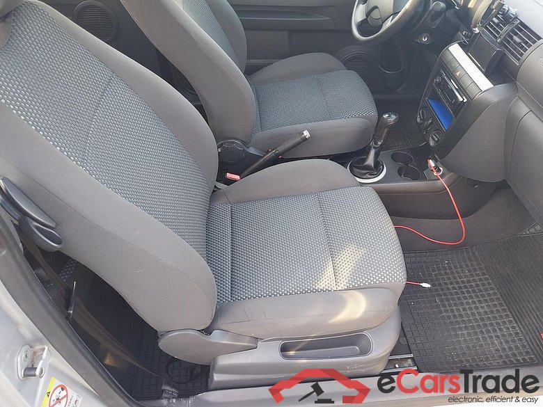 VOLKSWAGEN Fox 1,2L 55CV/PK 5V #5