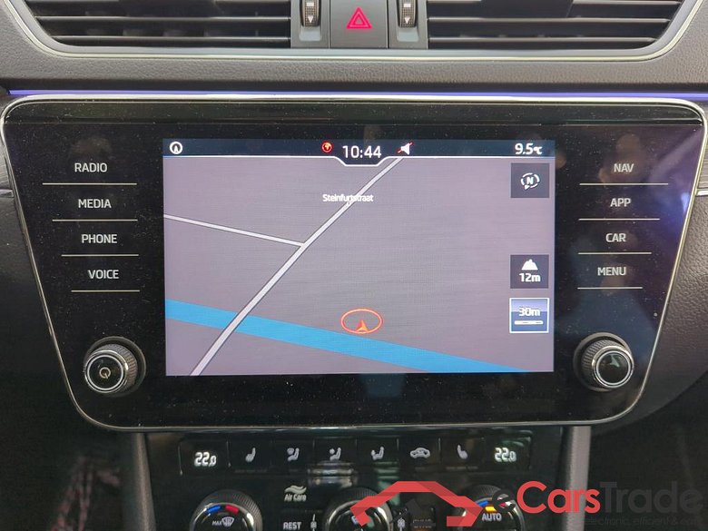 SKODA Superb Combi 110 kW #3