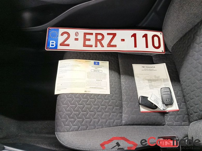 Toyota Yaris Cross 1.5 VVT-ie Hybrid Dynamic Plus CVT 5d #4