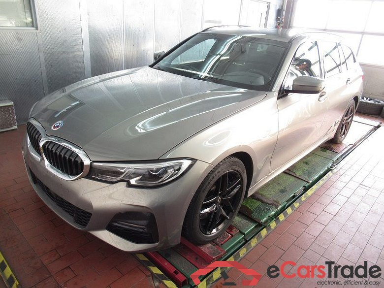 BMW 3 Touring (G21)(06.2019->) DE - Kb5 320 d Mild-Hybrid EU6d, xDrive M Sport (EURO 6d) - unrepar. Transportschaden s. KVA #1