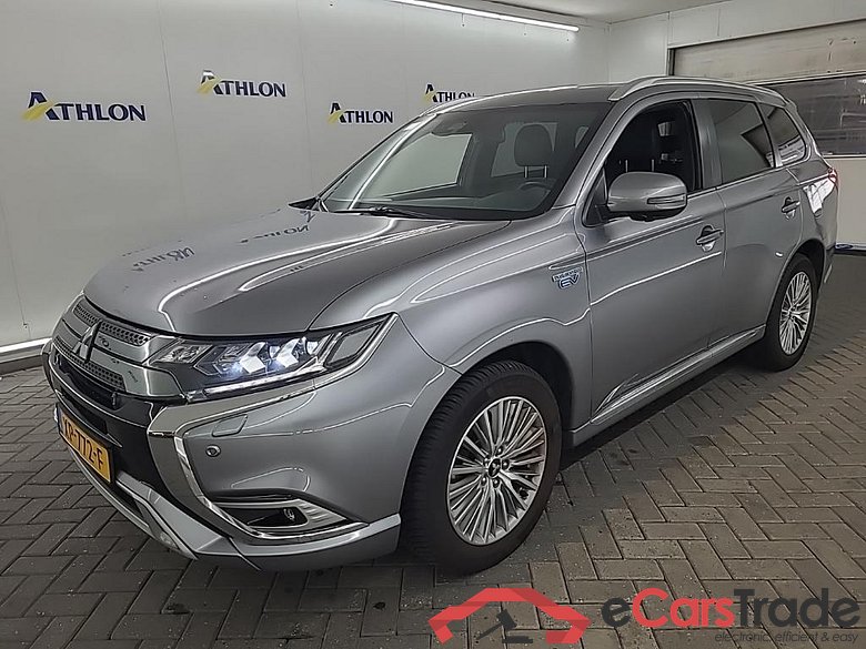 MITSUBISHI Outlander PHEV Instyle 5D 165kW