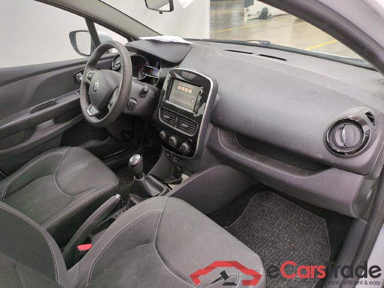 Clio IV Air MediaNav 1.5 dCi 75CV BVM5 E6 #5