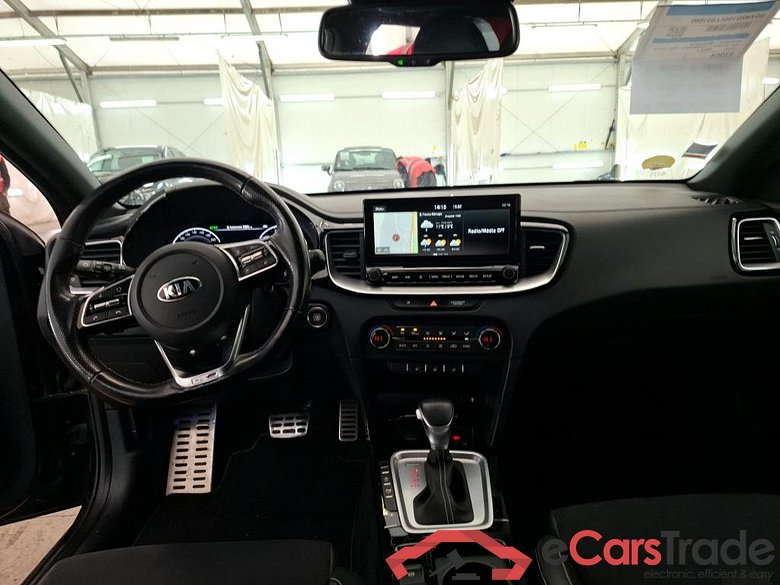 KIA ProCeed / 2018 / 5P / Break 1.6 CRDI 136 ISG GT LINE PREMIUM DCT7 #5