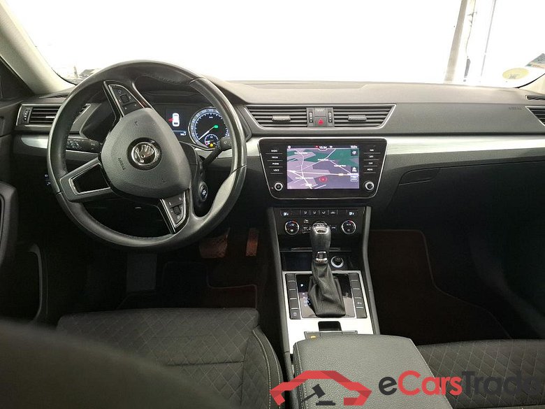 Superb Combi Business 1.6 TDI 120CV BVA7 E6 #5