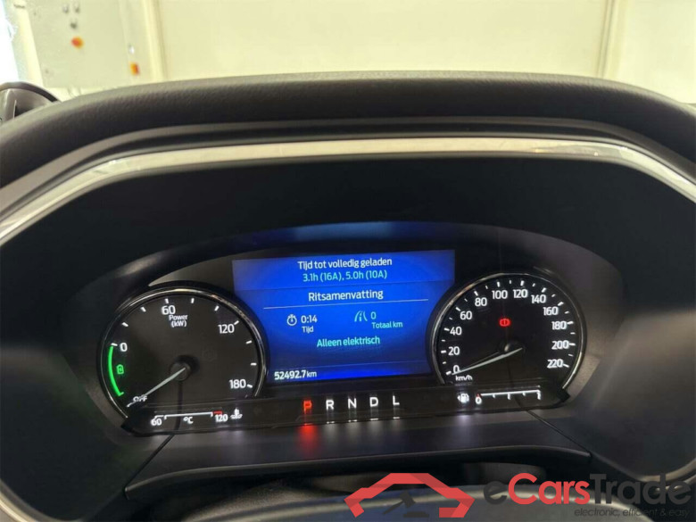 FORD KUGA 2.5 PHEV Titanium #4