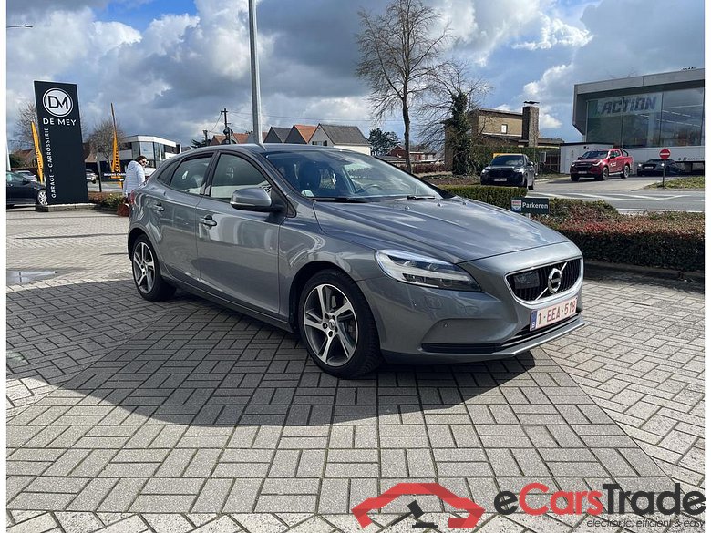 VOLVO V40 1.5 T3 Momentum Geartronic #3