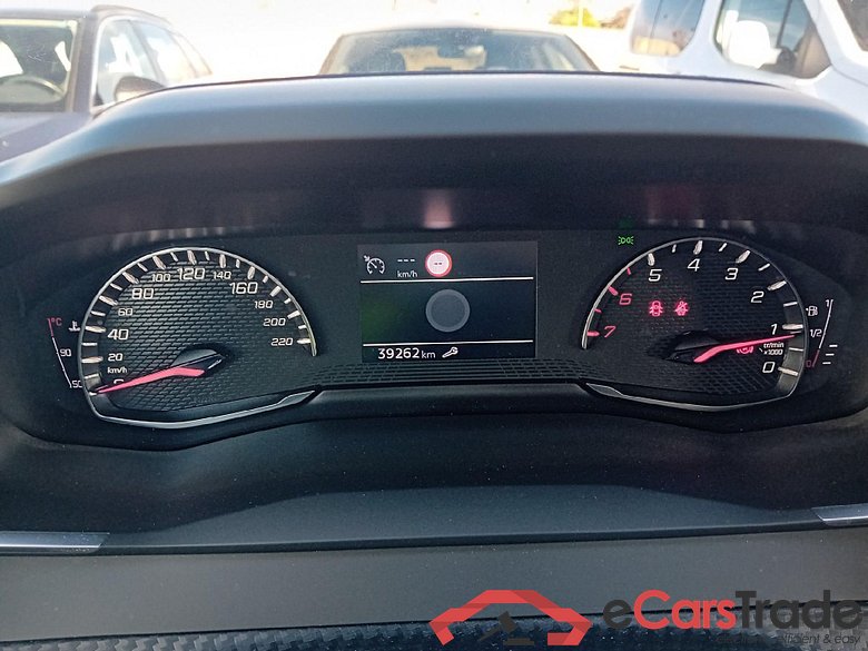 PEUGEOT 2008 / 2019 / 5P / todoterreno Active Pack BlueHDI 81kW (110CV) #4