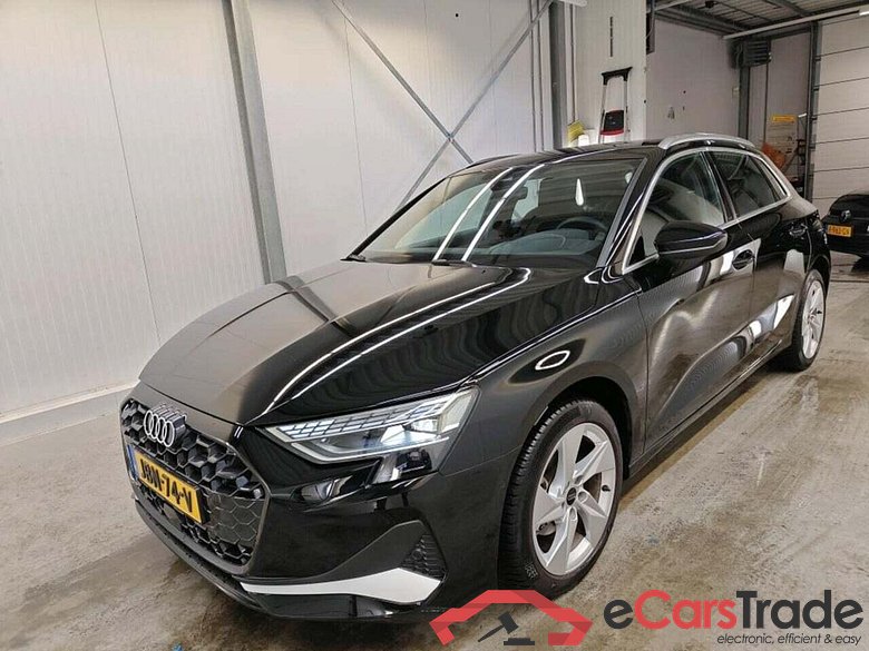 AUDI A3 Sportback 30 TFSI Adv edition